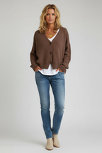 Cardigan in maglia comodo da donna per un look a strati impeccabile