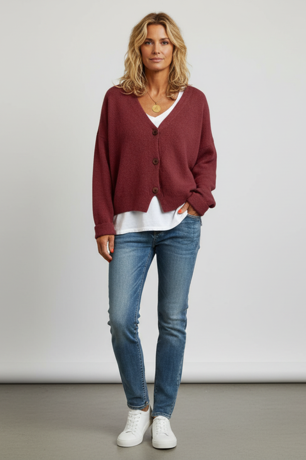 Cardigan in maglia comodo da donna per un look a strati impeccabile